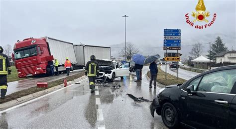 incidente castrocielo|Castrocielo – Schianto tra due vetture e un’autocisterna